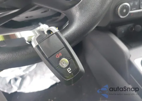 2020 Ford Escape Se z USA, uszkodzony, nr VIN 1FMCU9G62LUB61913